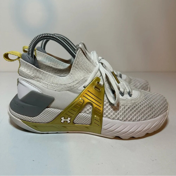 Under Armour Women's HOVR Project Rock 4 White Metallic Gold 2021 Size 6.5 - Picture 1 of 9